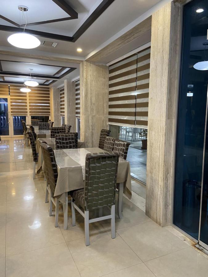 Center Park Hotell Velipojë Eksteriør bilde