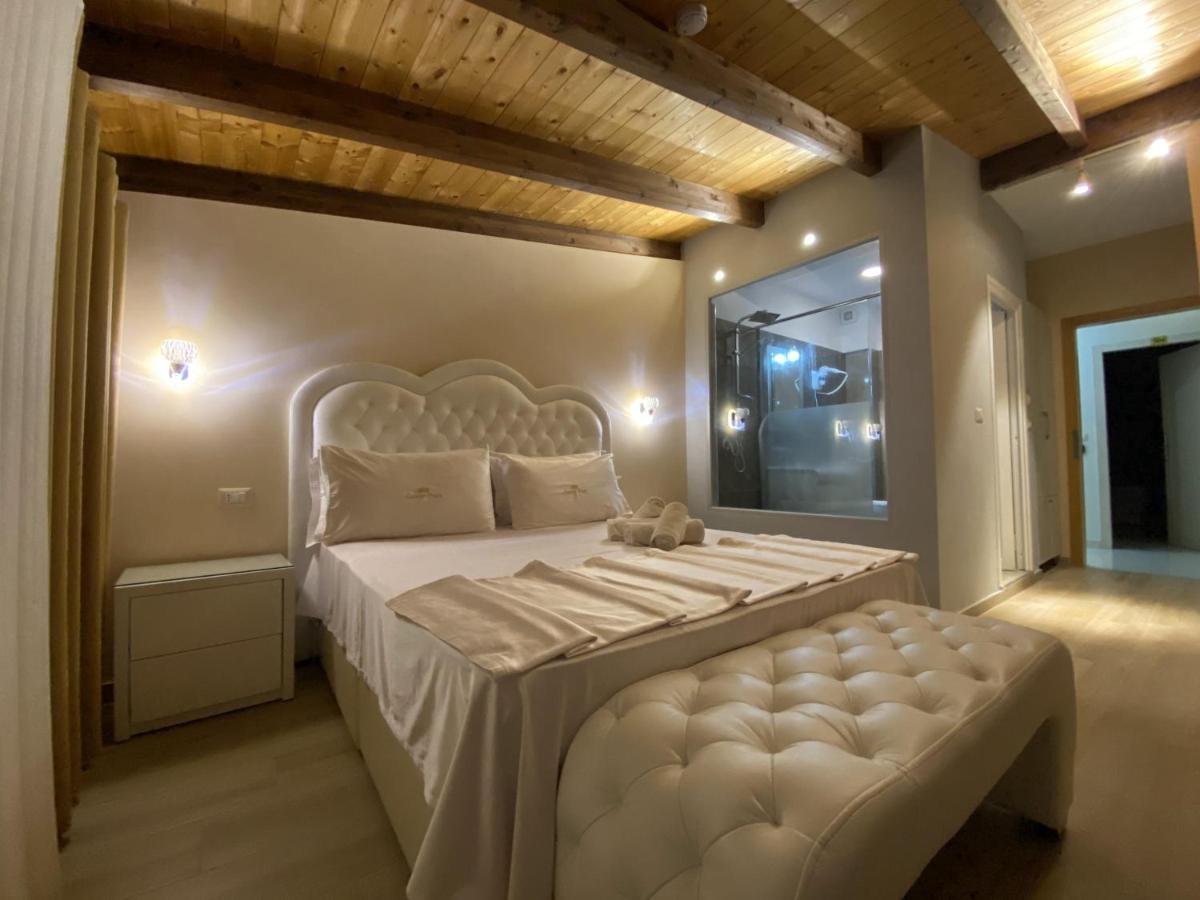 Center Park Hotell Velipojë Eksteriør bilde