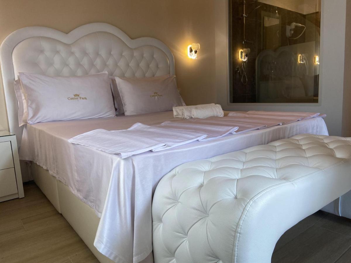Center Park Hotell Velipojë Eksteriør bilde