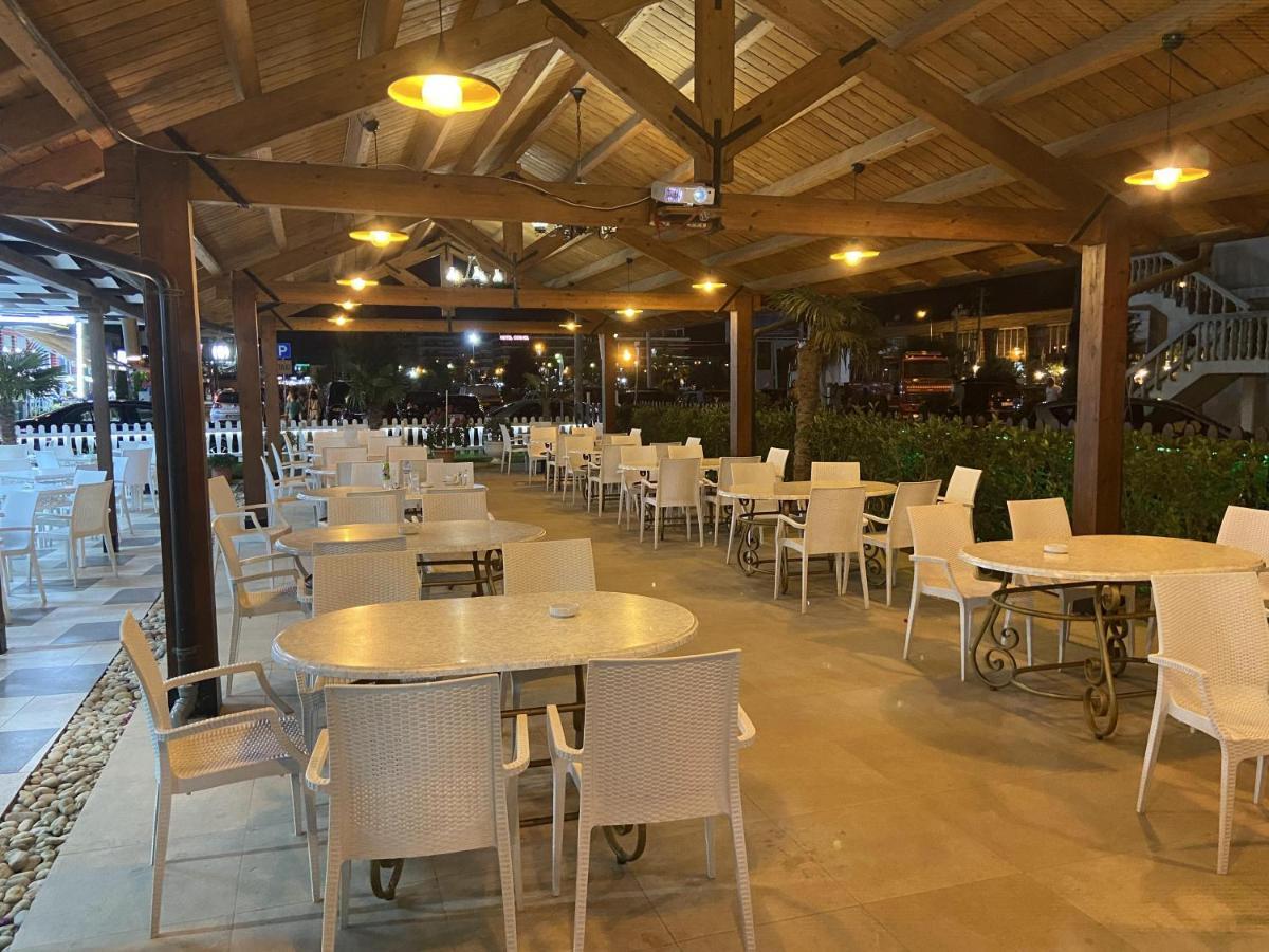Center Park Hotell Velipojë Eksteriør bilde
