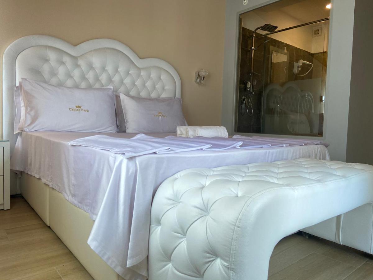 Center Park Hotell Velipojë Eksteriør bilde