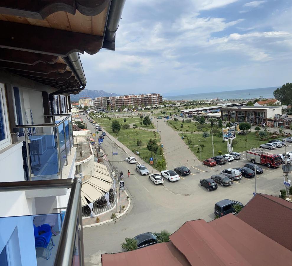 Center Park Hotell Velipojë Eksteriør bilde